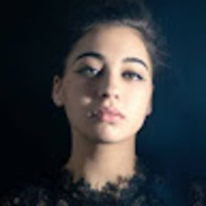 Meet your Posher, Cynthia